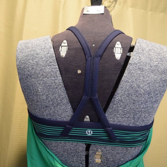 Lululemon Womens Size 6-8 Tank Top Loose Open Back Criss Cross Sports Bra EUC! - Picture 7 of 10